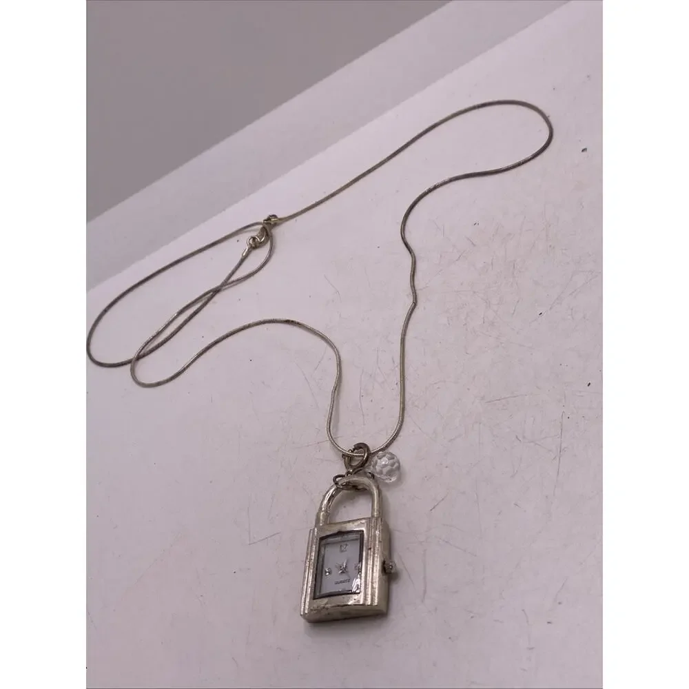 Womens Vintage Lock Necklace Watch New Batteey